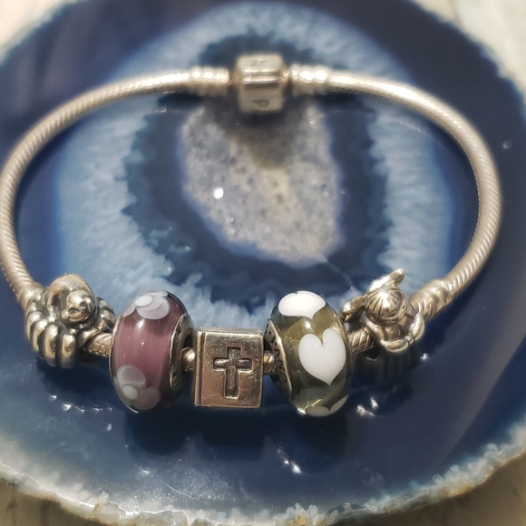 Pandora Bracelet! - Picture 2 of 16